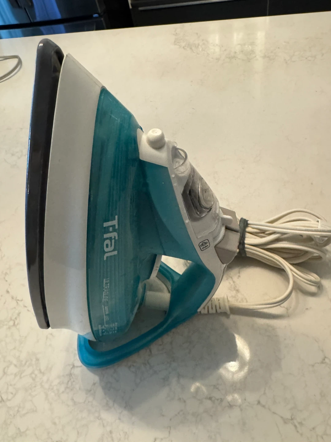 T-fal Ultraglide Steam Iron 🥕🥕🥕