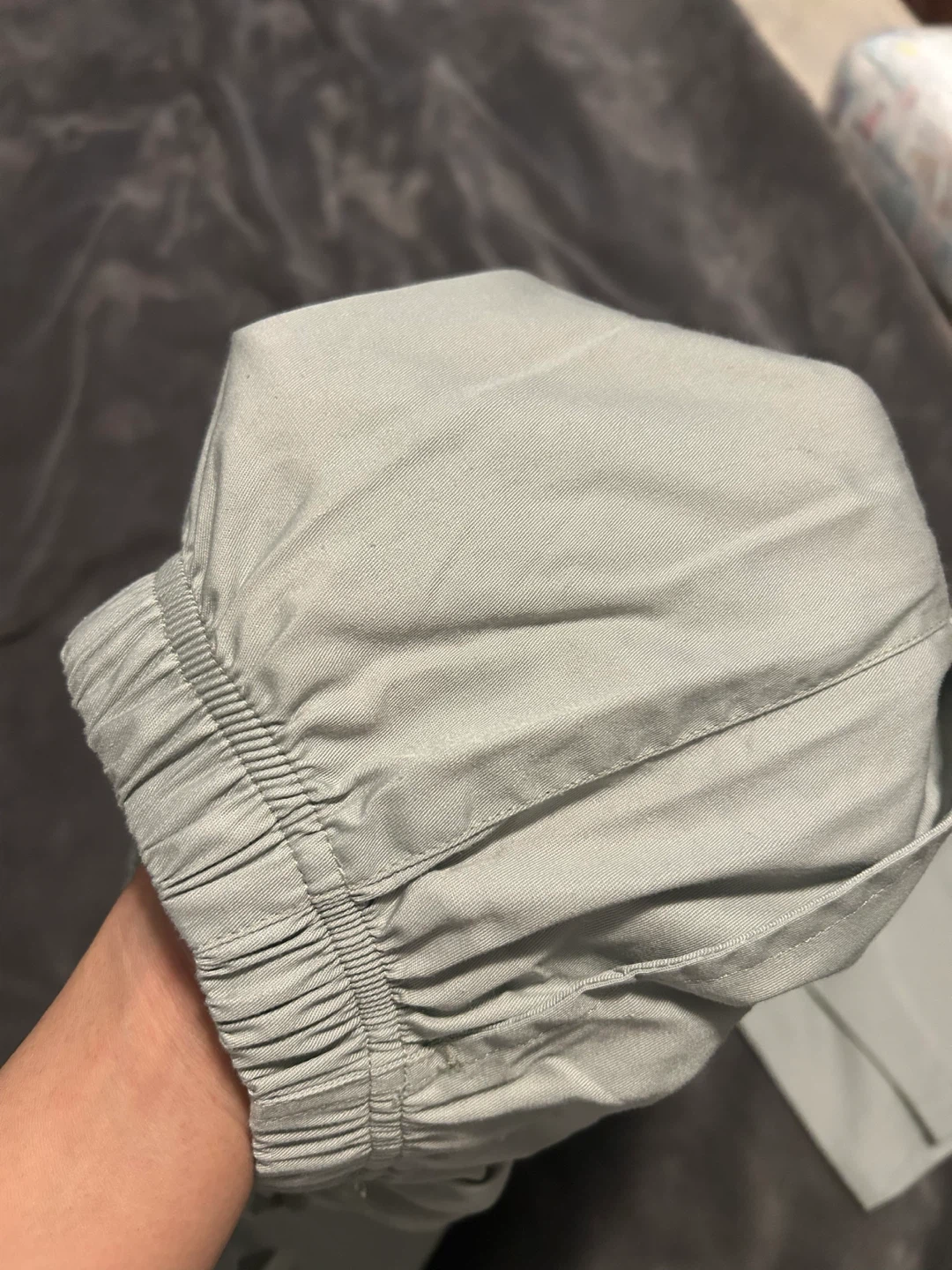 Light Grey Scrub Top and Pants Set - Size S - photo 3