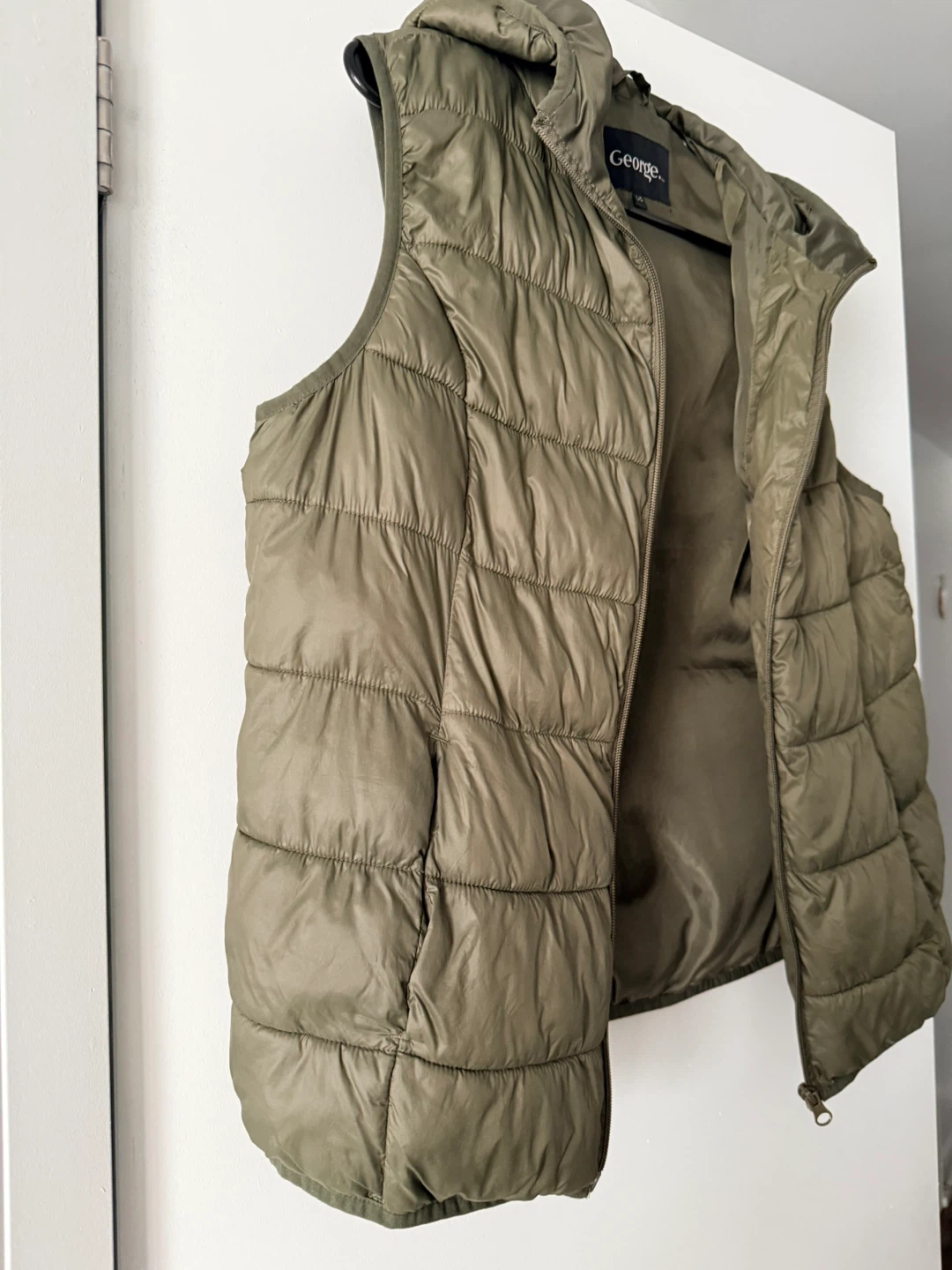 George Puffer Vest - Olive Green - photo 2