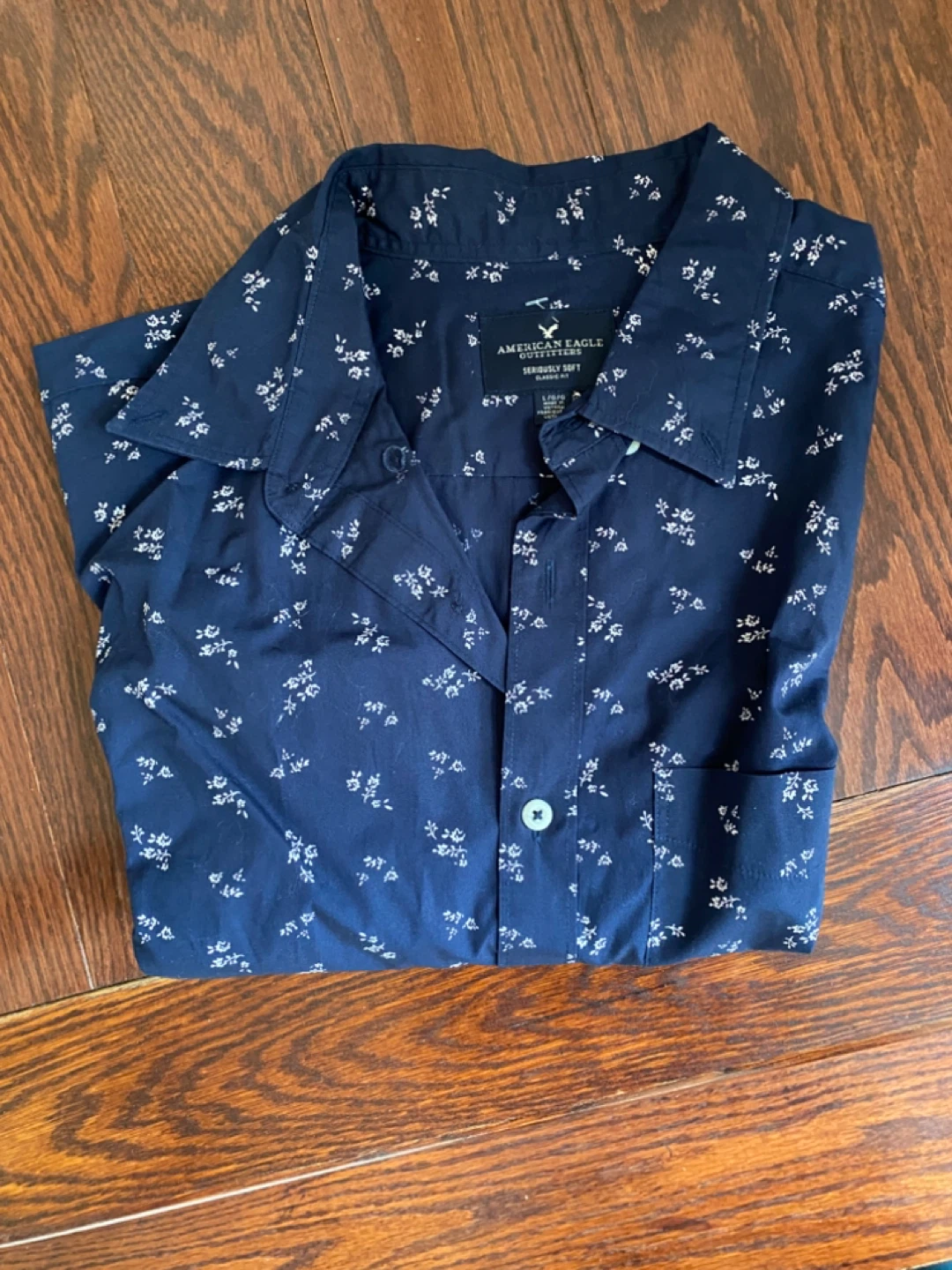 American Eagle Outfitters -Up Shirt