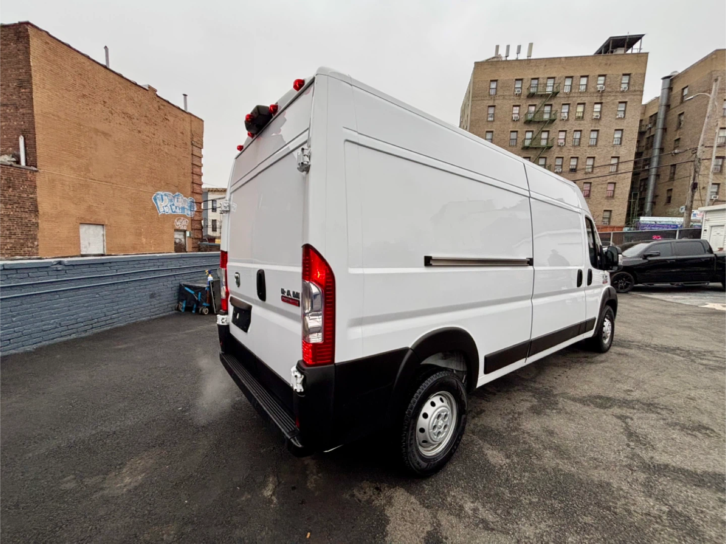 2019 Ram ProMaster Cargo Van 85k Miles - photo 3