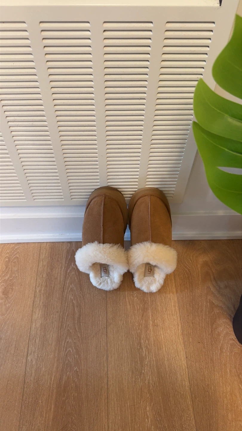 UGG Brown Suede Sheepskin Lined Platform Slippers - photo 3