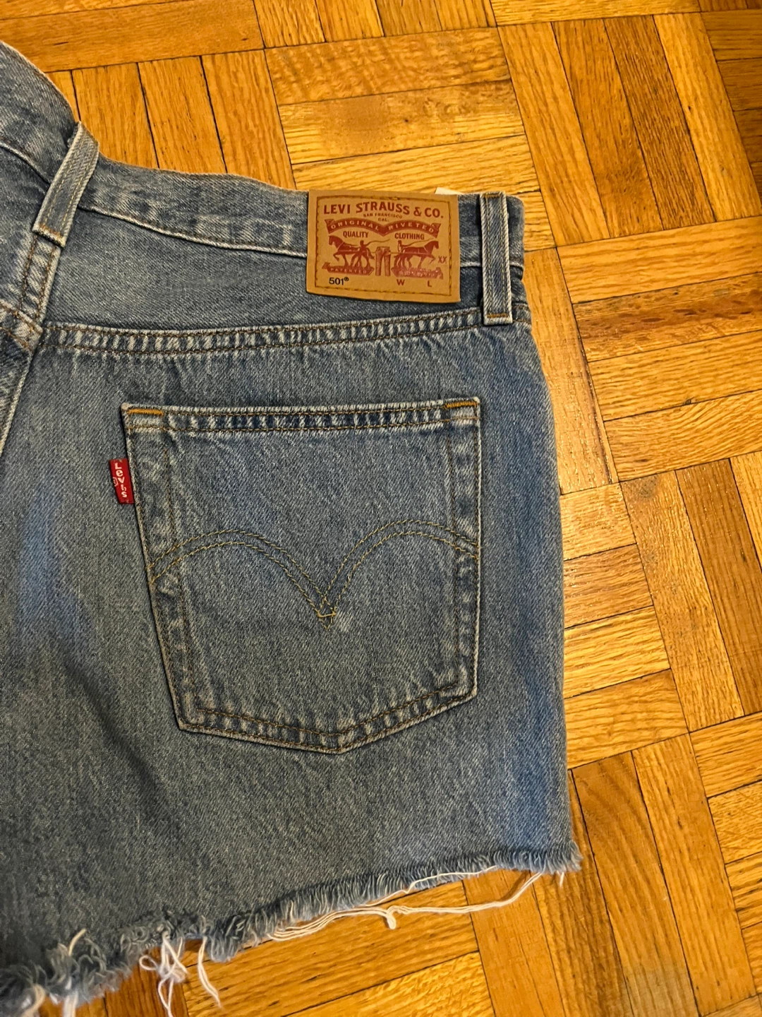 $40 both Levi's & Calvin Klein Denim Shorts Bundle - photo 3