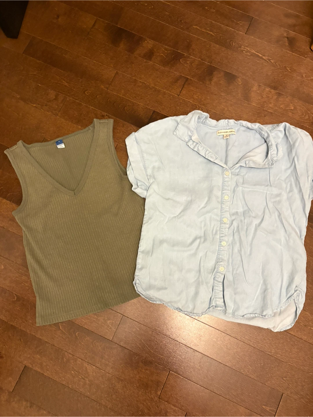 Women's Clothing Bundle - Dresses and Tops - photo 2