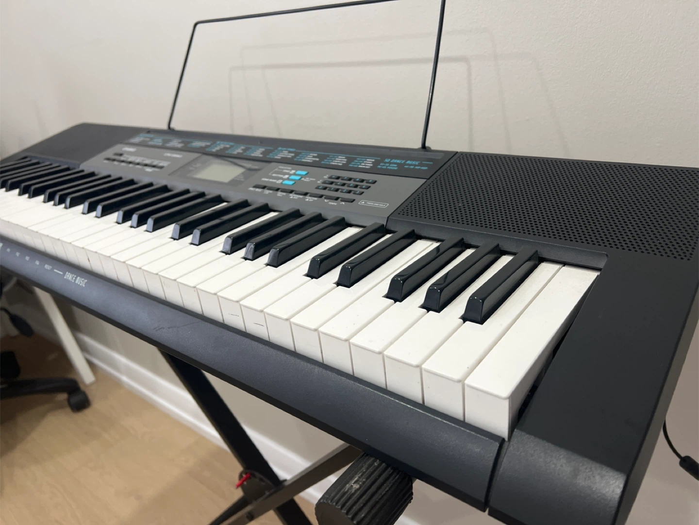 Casio CTK-2550 Electronic Keyboard with Stand - photo 2