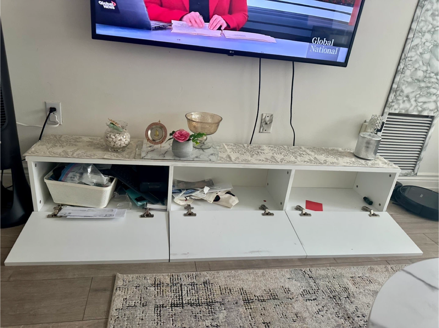 White 3-Door Media Console / TV Stand - photo 2