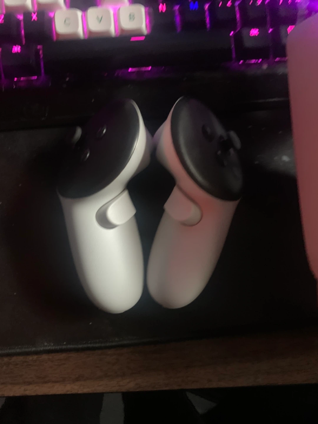 Meta Quest 3S with controllers 1 month old - photo 3
