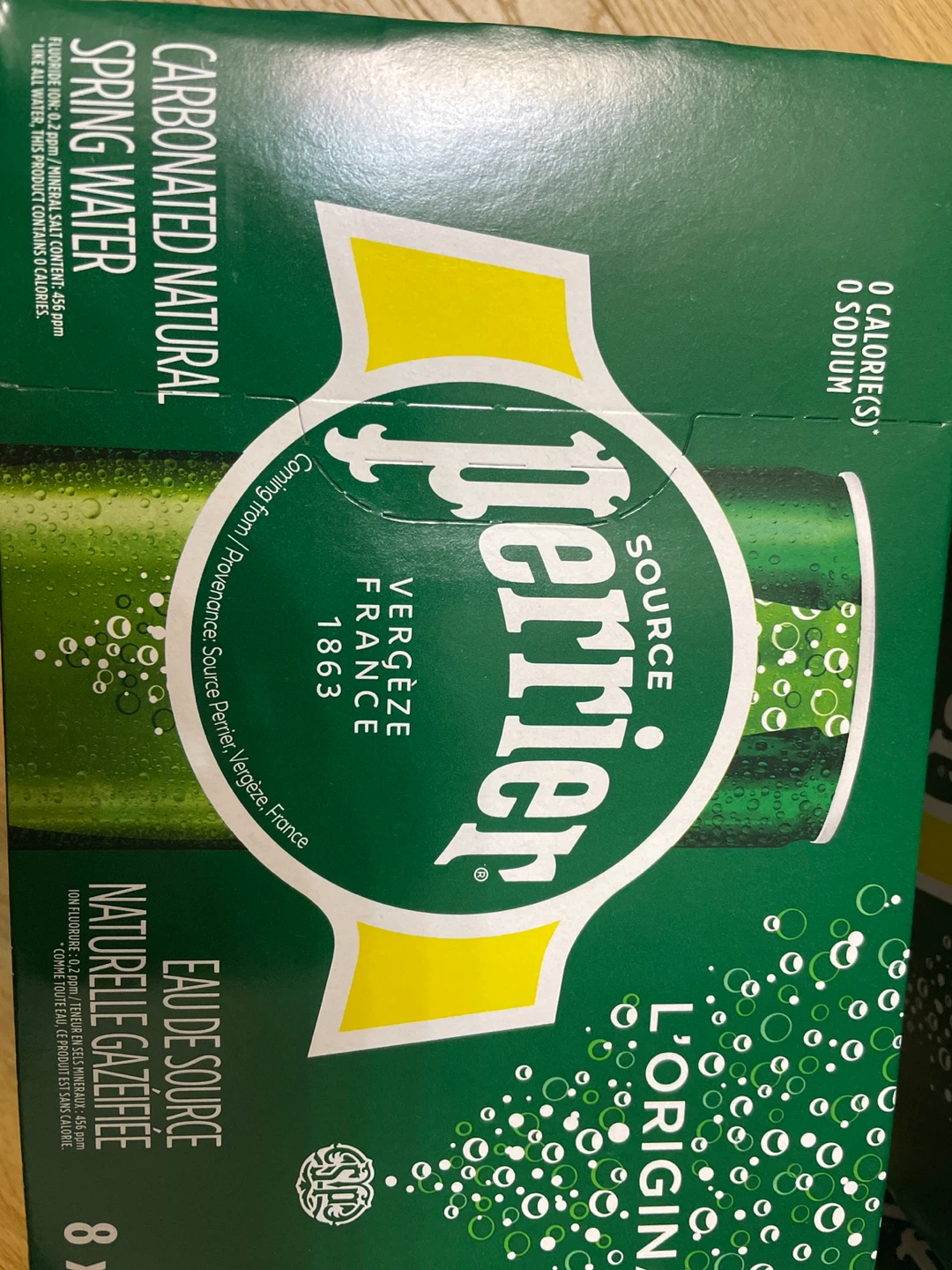 Perrier L'Original Sparkling Natural Mineral Water - 8 x 330 ml - photo 2