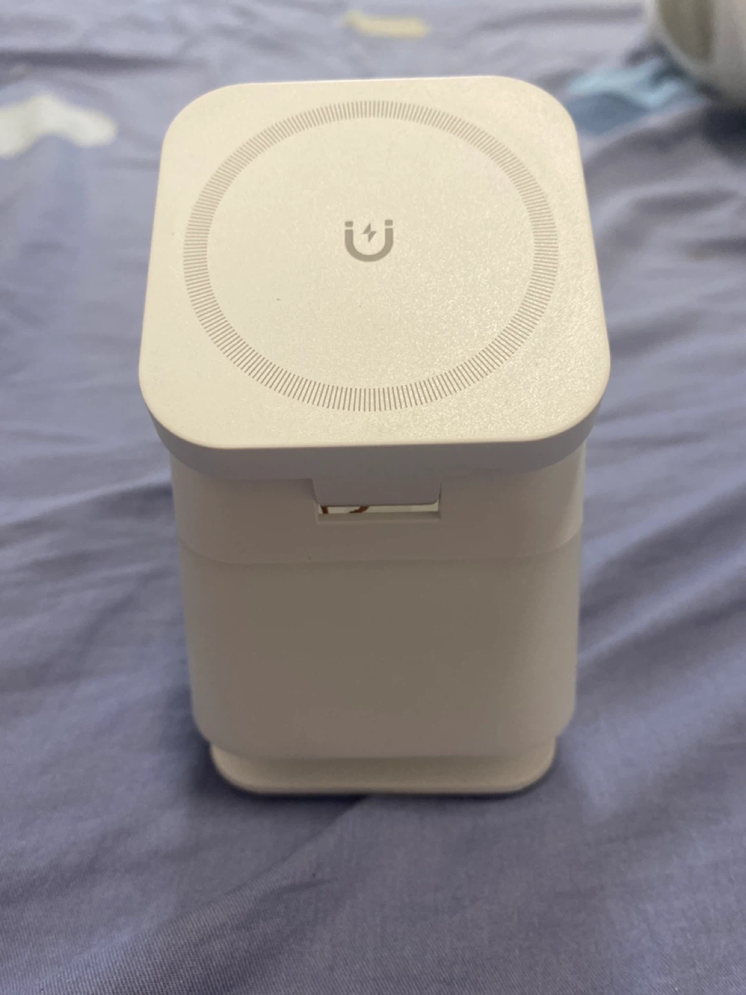 BY-TECH Wireless Charger and USB-C Cable