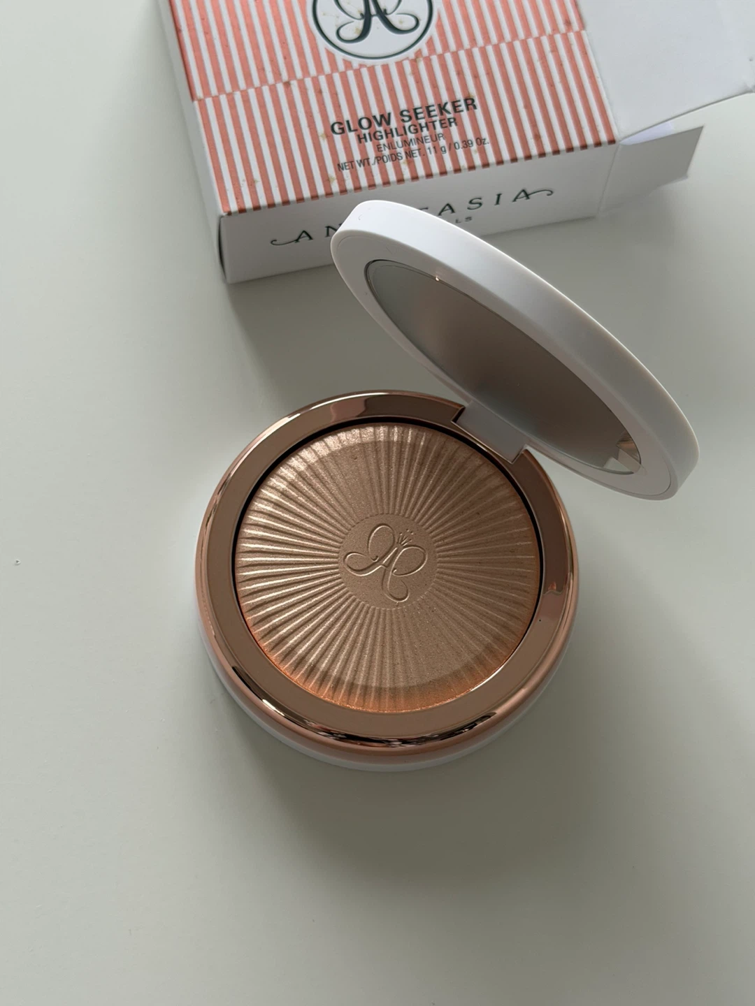 NEW Anastasia Beverly Hills Glow Seeker Highlighter