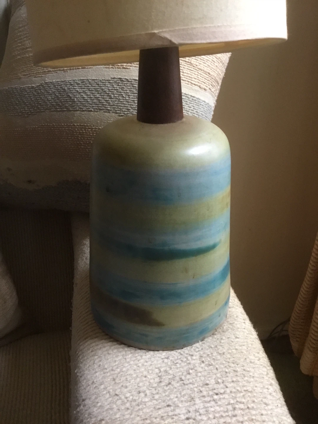 Free lamp - Last Day Mon 3/30 - photo 2