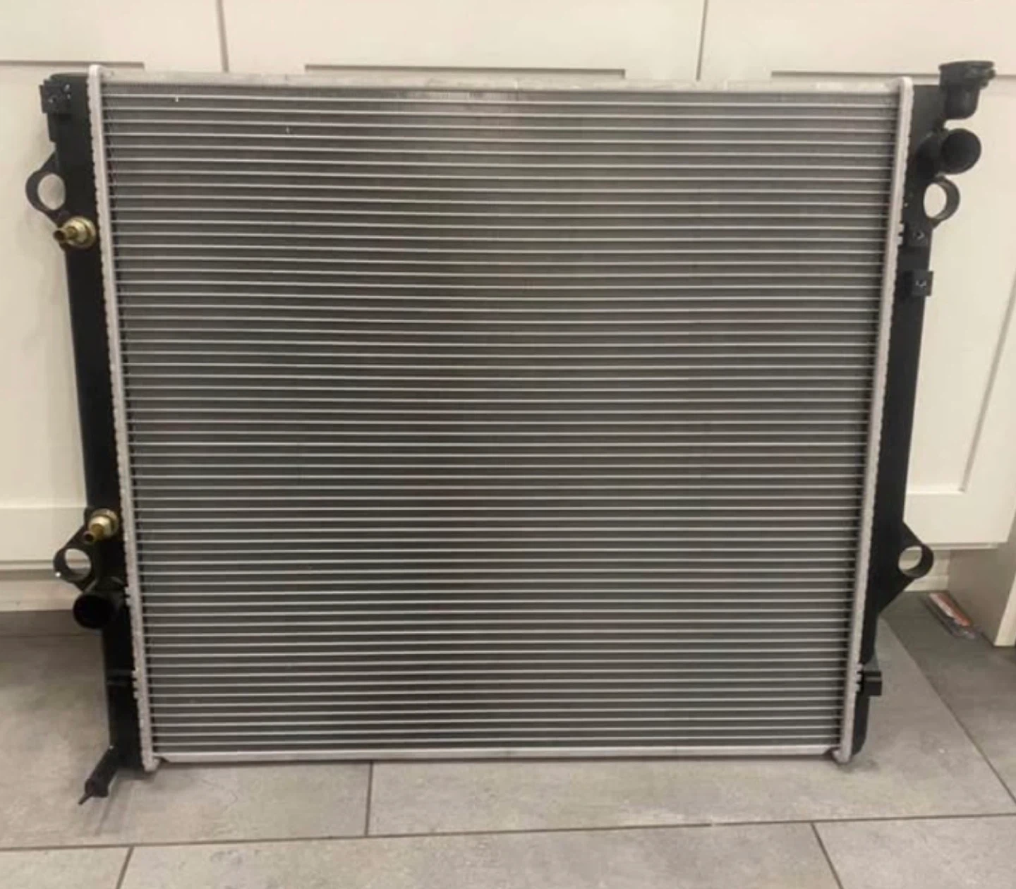 Toyota 4 Runner / FJ Radiator