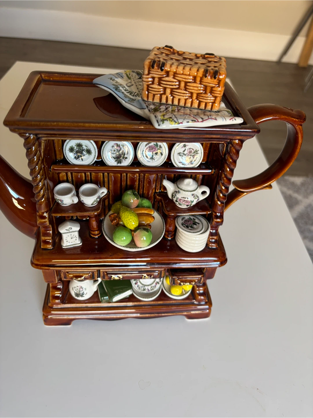 Novelty Ceramic Welsh Dresser Teapot - photo 2