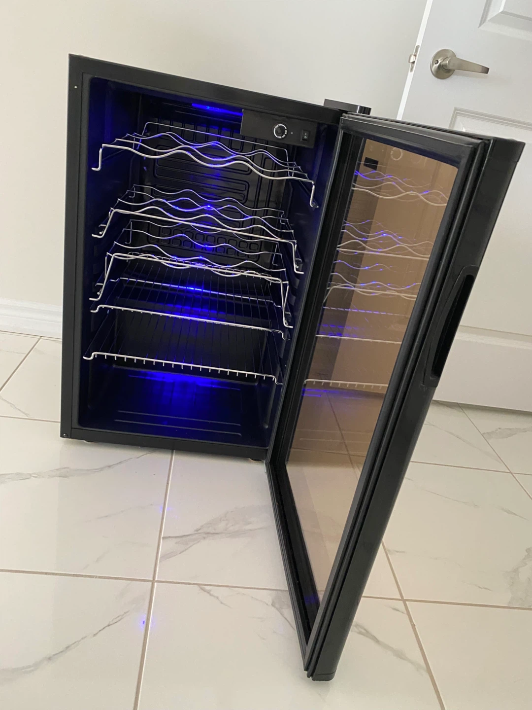 UberHaus Wine Cooler Fridge - photo 2