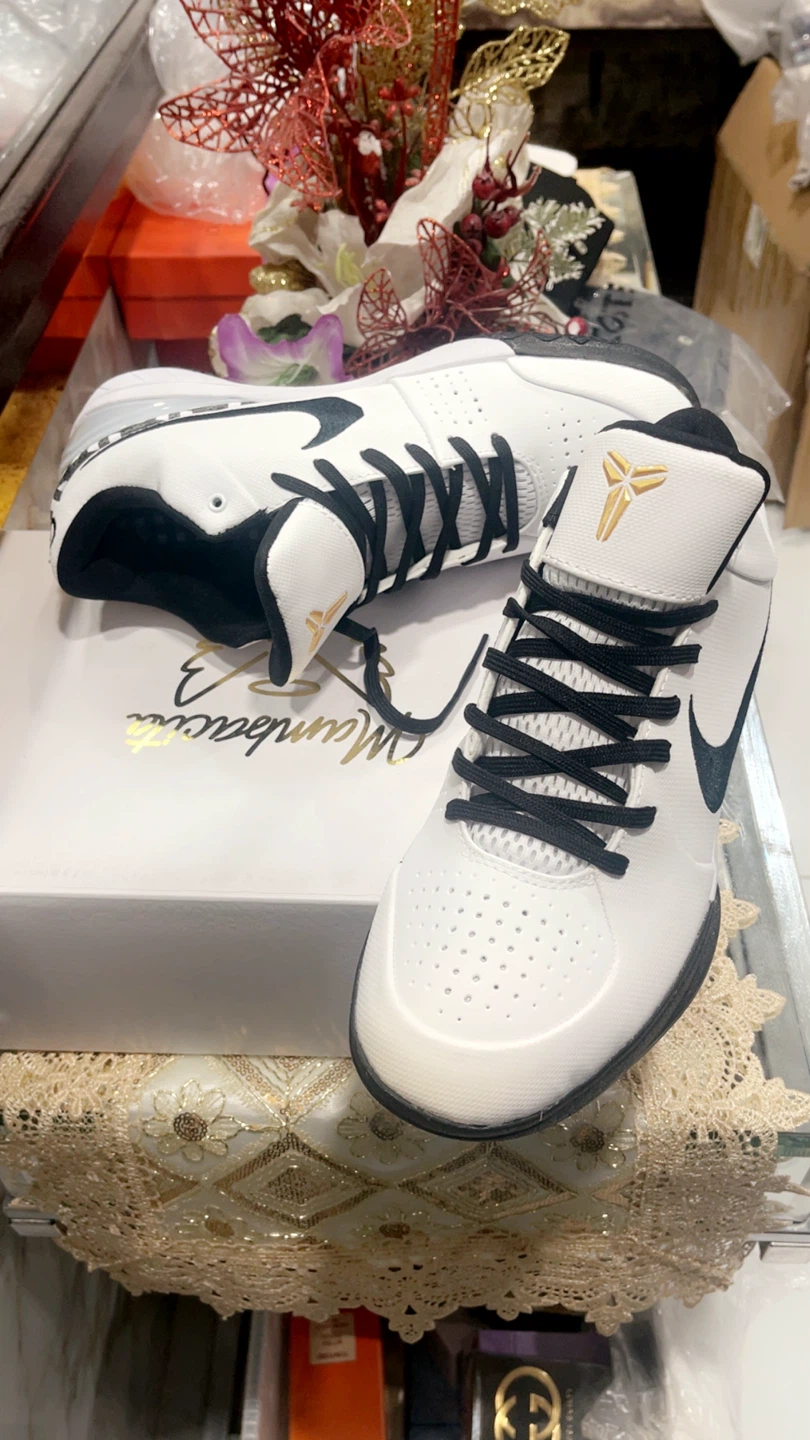 Nike Kobe 4 Protro "Gigi" White Black Gold - photo 2