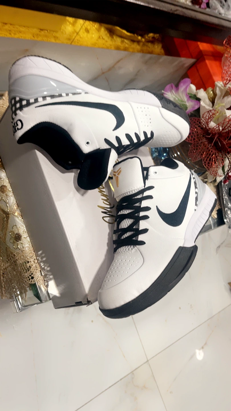 Nike Kobe 4 Protro "Gigi" White Black Gold
