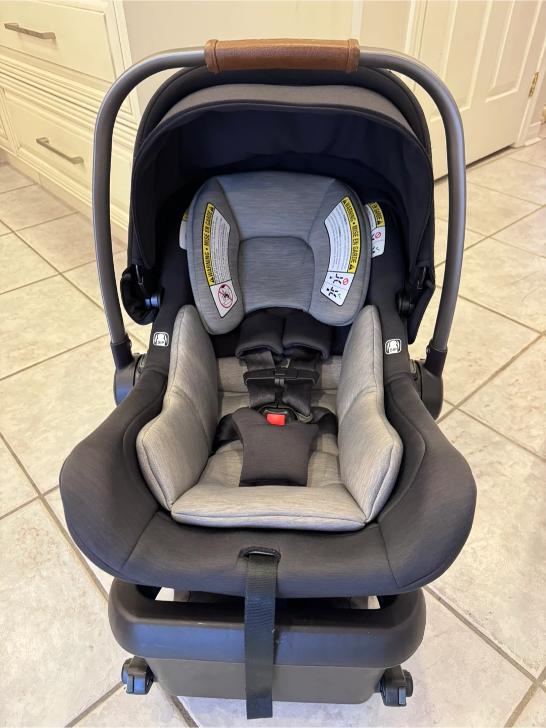 Nuna PIPA lite Infant Car Seat