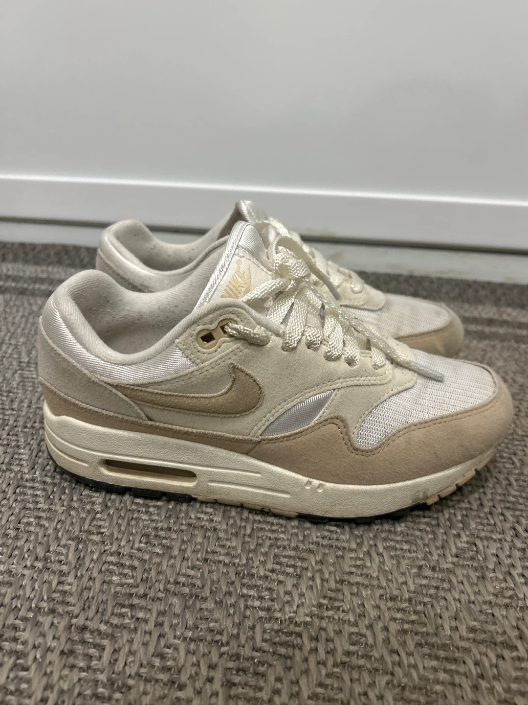 Nike Air Max 1 Women's Sneakers