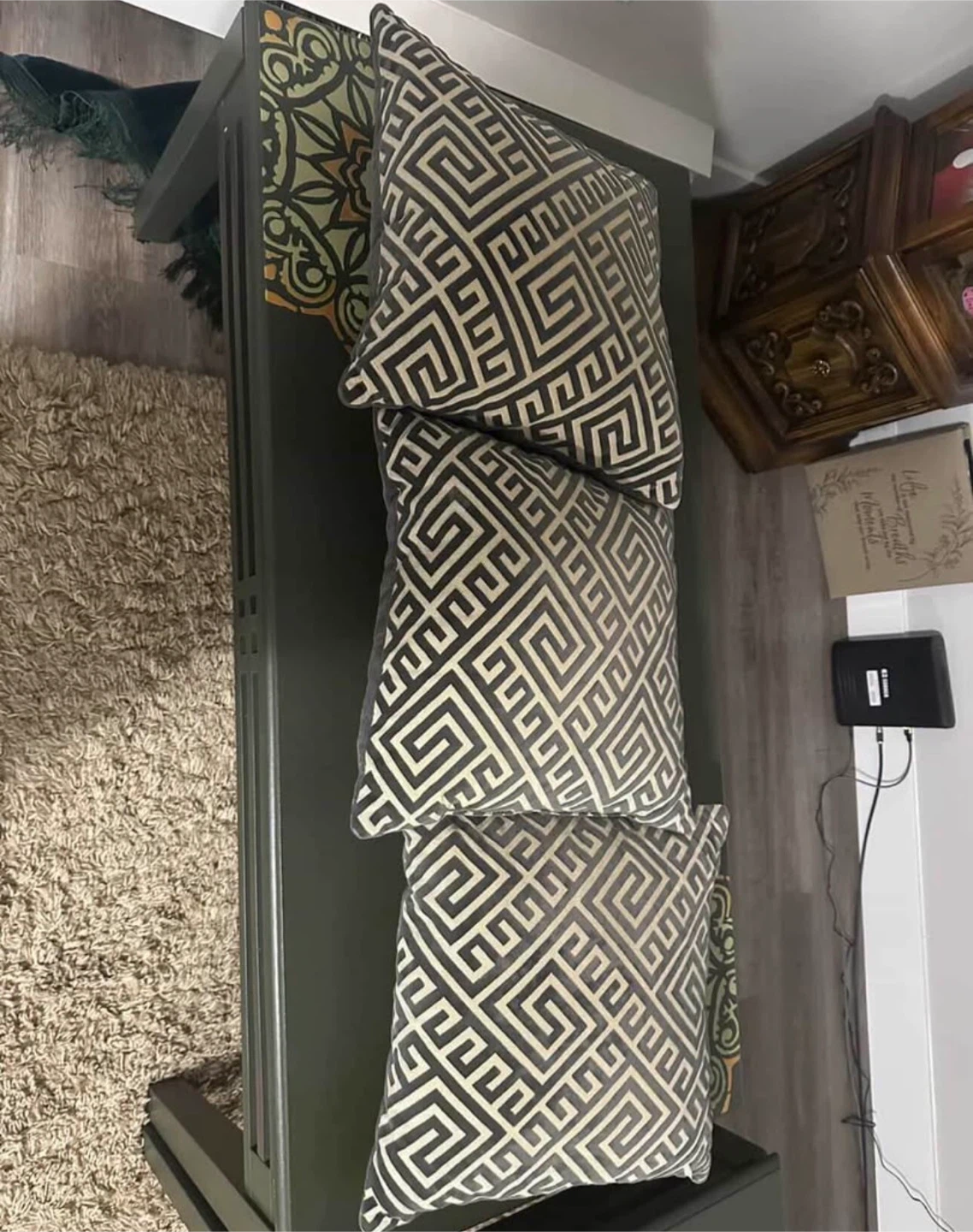 Set of 3 Decorative Throw Pillows - photo 2