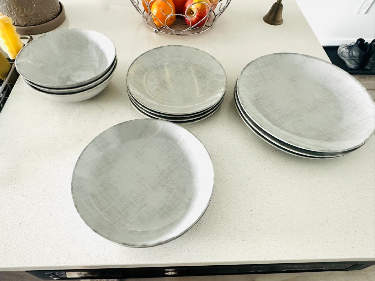 CANVAS Blakely Porcelain Dinnerware Set