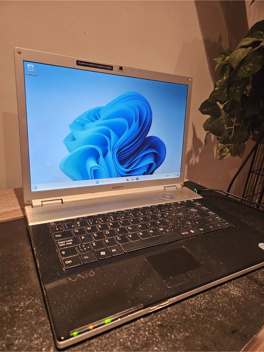 🔥 Sony VAIO 15” Laptop with Charger + Win11 Pro