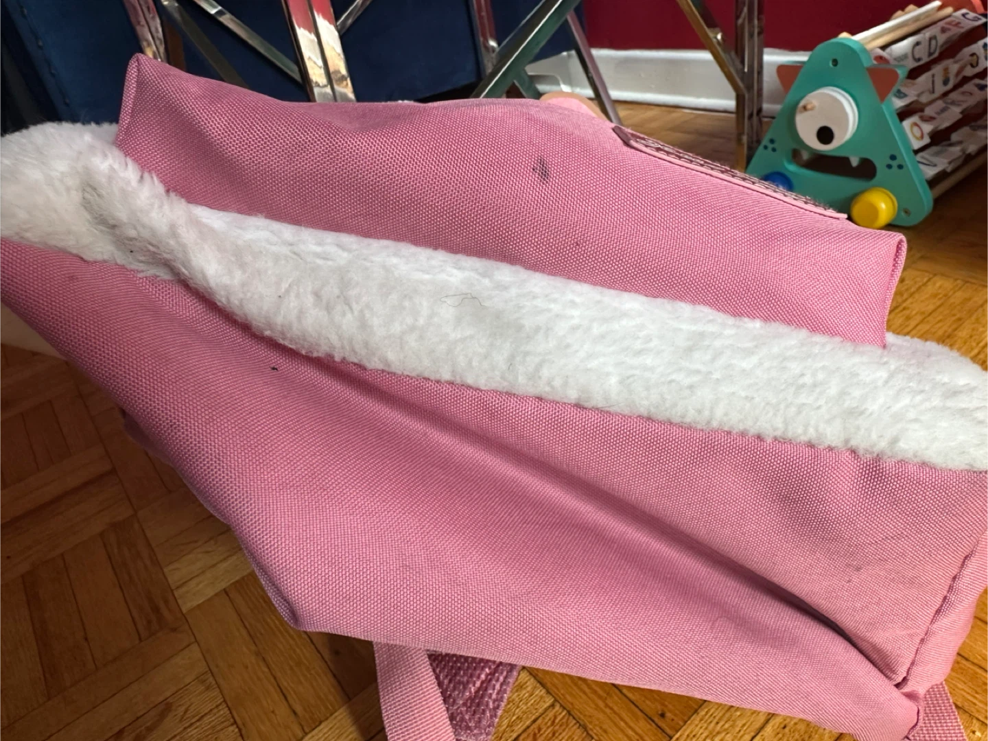Hello Kitty Plush Backpack - photo 2