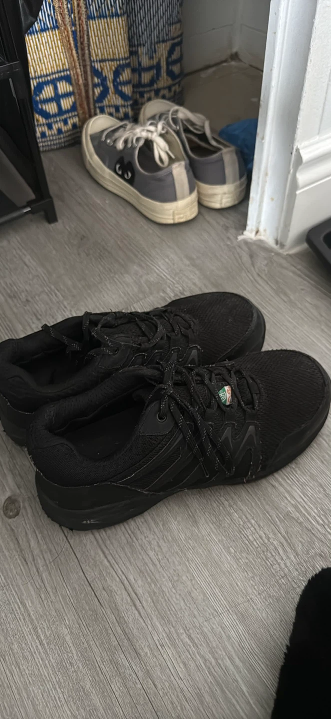 Steel toe shoes