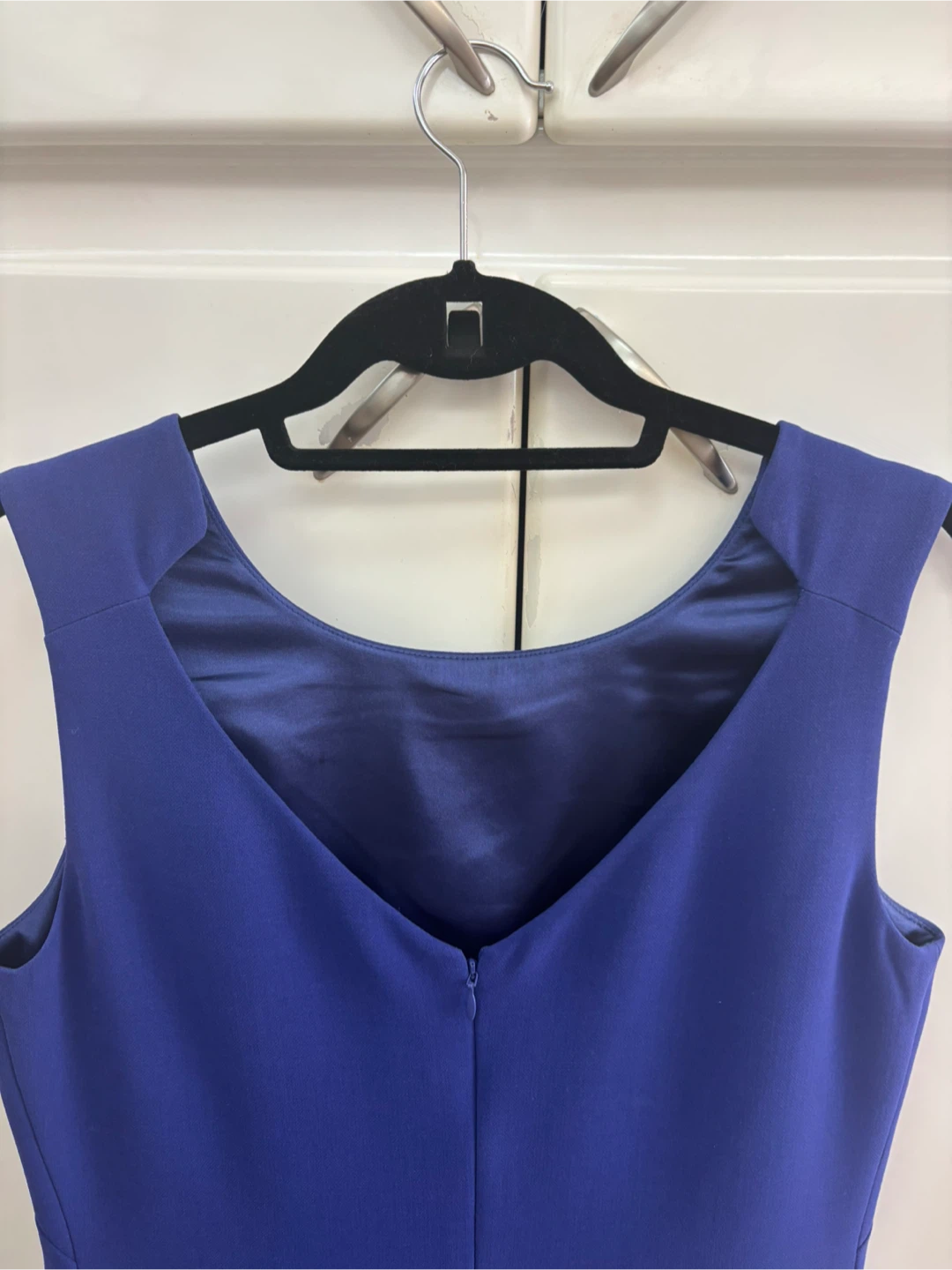 Elegant crepe sleeveless woman dress . - photo 3