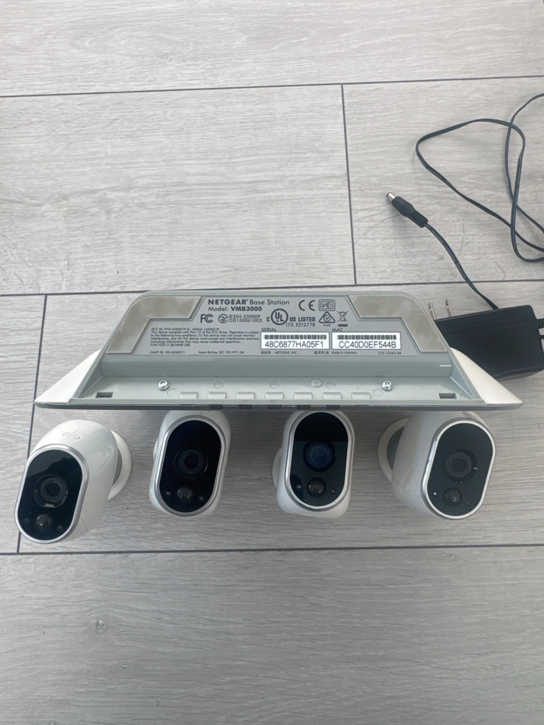NETGEAR Arlo VMB3000 Base Station with 4 Cameras - photo 3
