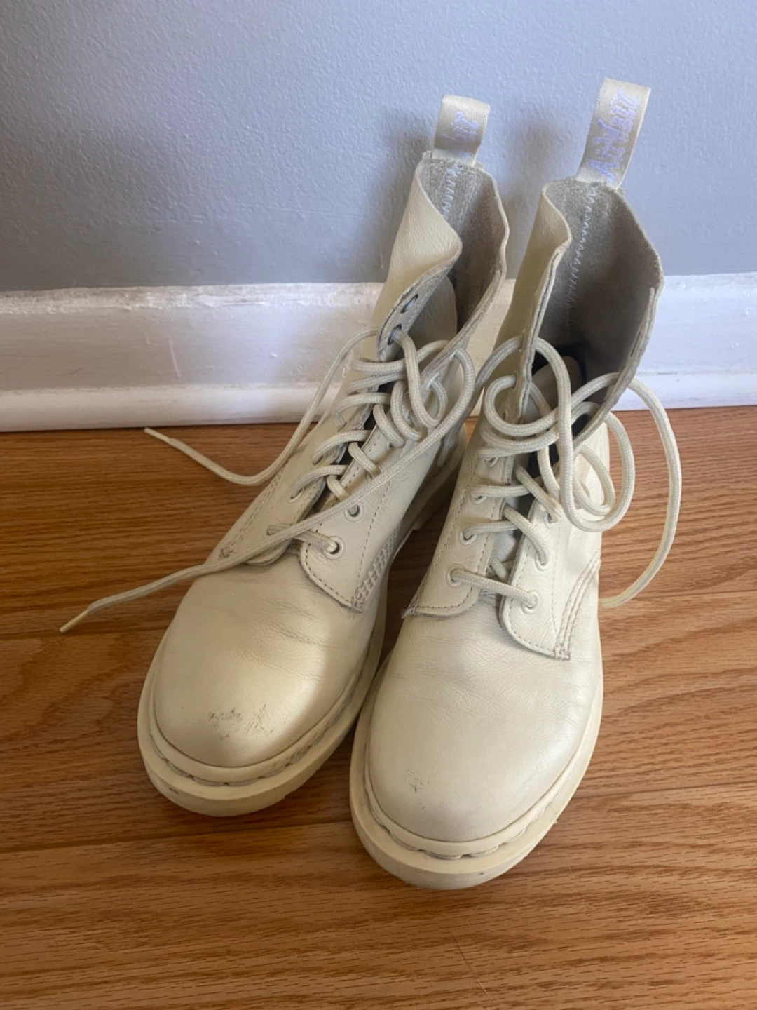 Dr. Martens 1460 Pascal Mono Boots Cream Leather Size 5 UK - photo 2