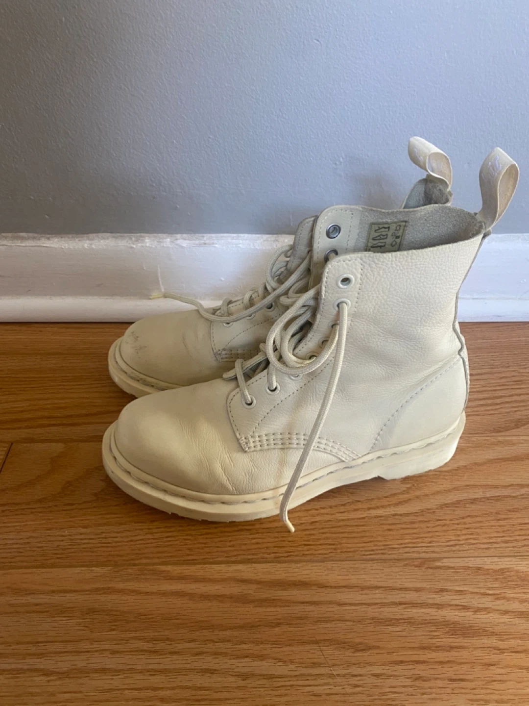 Dr. Martens 1460 Pascal Mono Boots Cream Leather Size 5 UK - photo 3