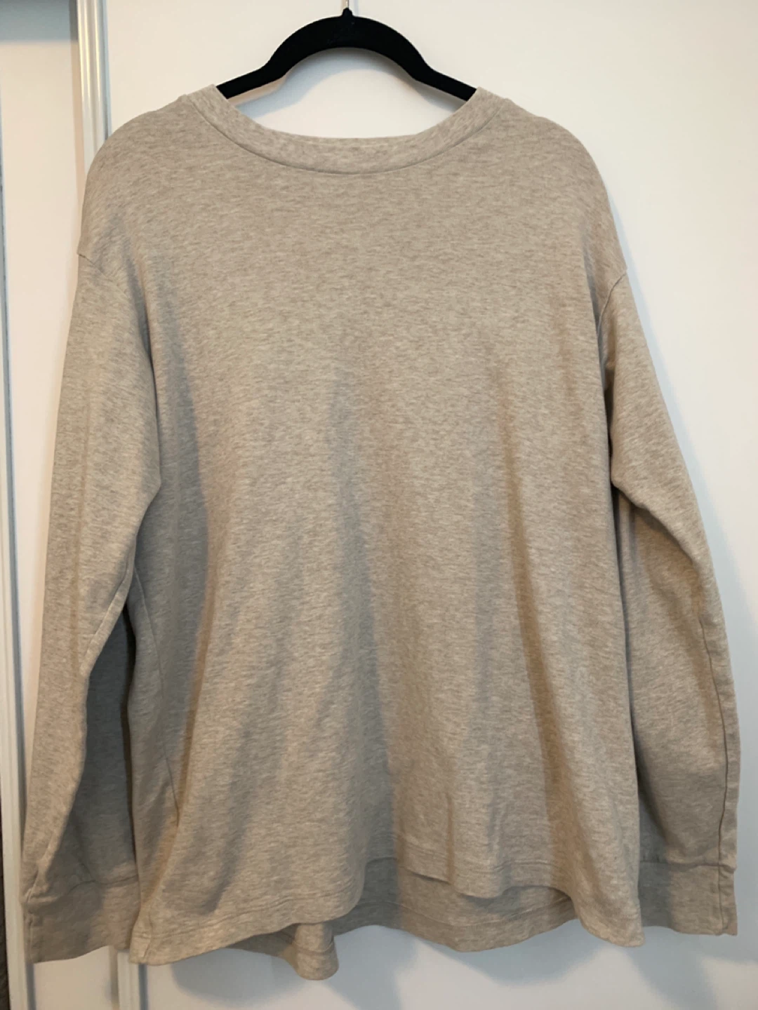 UNIQLO Long Sleeve Crewneck T-Shirt XL Beige