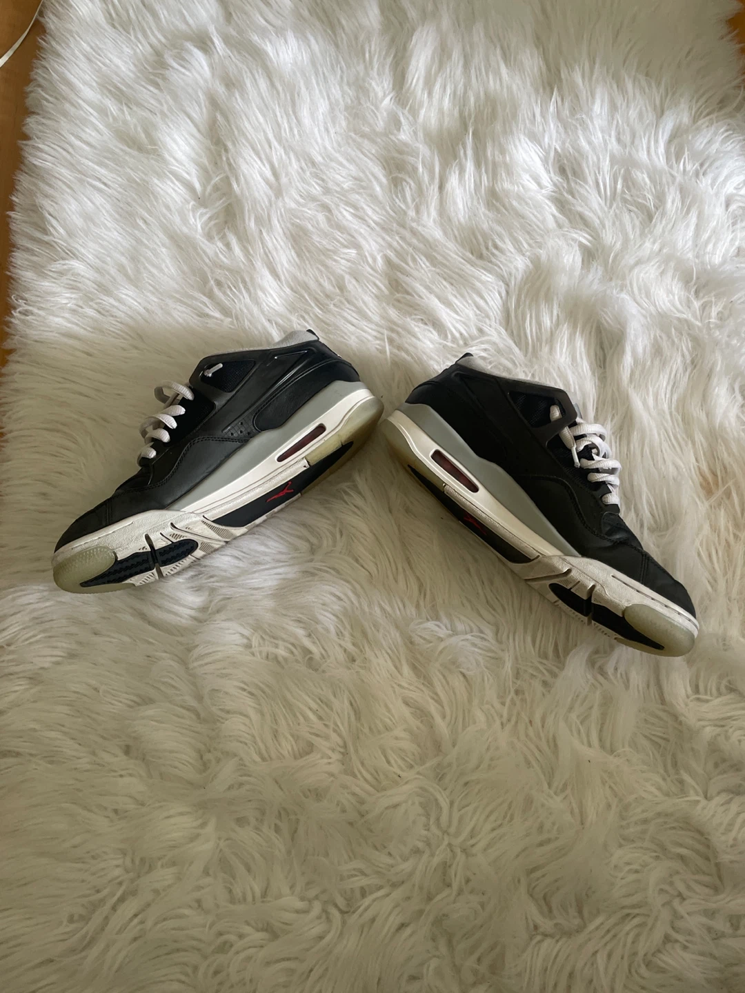 Nike Air Jordan 4 Retro Shoes - photo 2
