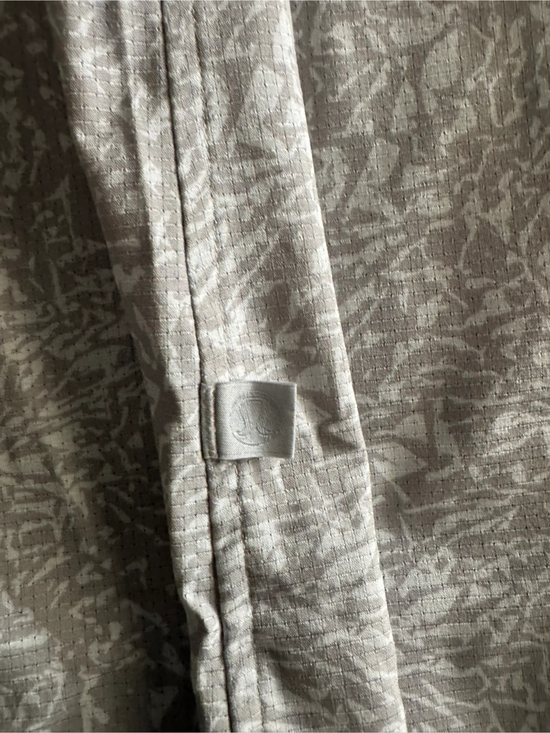 Lululemon Men's Airing Easy Short Sleeve Button-Up Shirt XL - photo 5