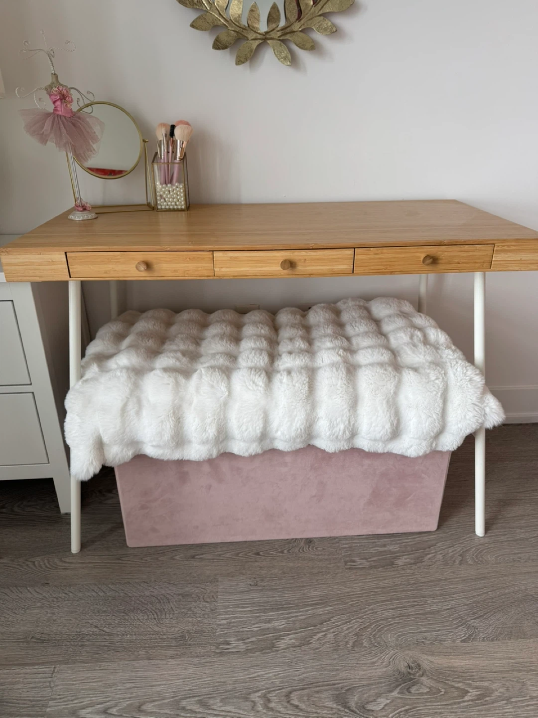 Wooden Vanity Desk with Drawers - photo 3