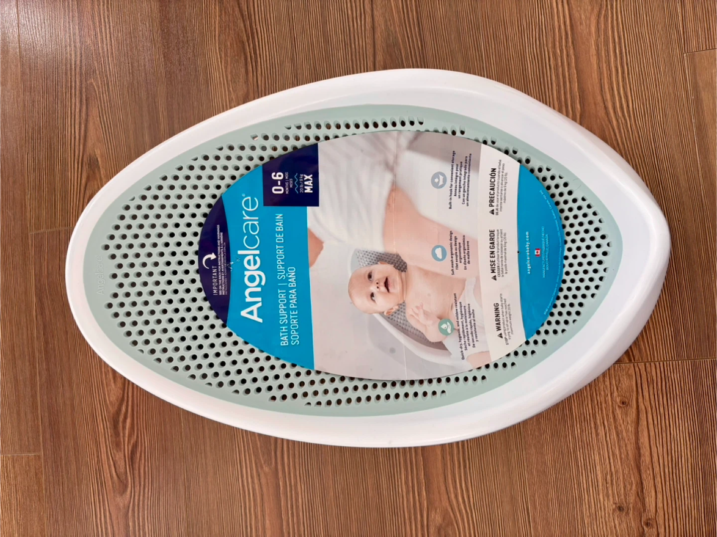 Moving sale! Angelcare Bath Support 0-6 Months