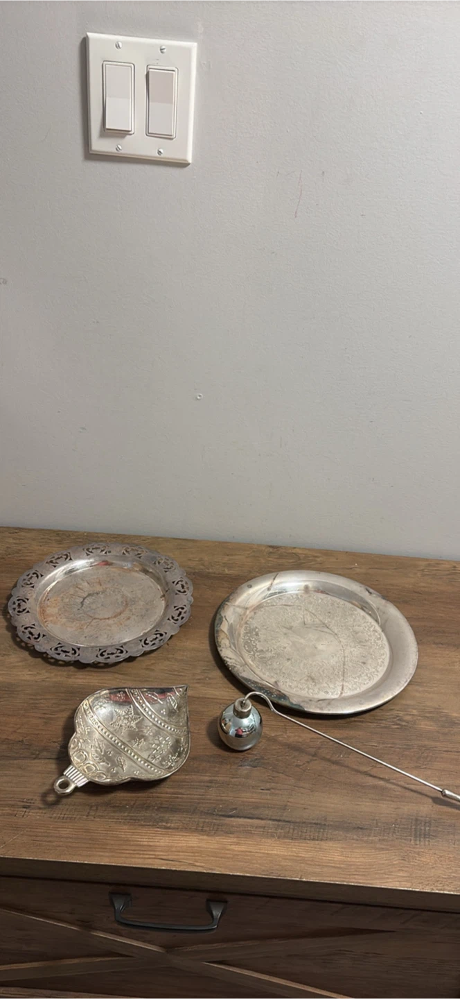 Set of 3 Silver-Plated Trays and Decorative Items - photo 4