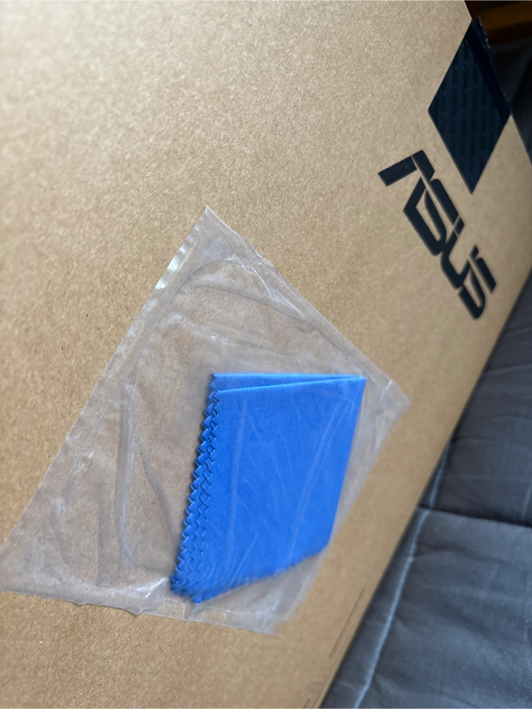 ASUS Chromebook Laptop - photo 2