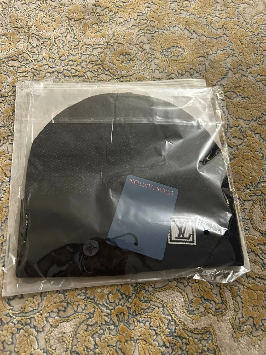 Louis Vuitton Beanie - photo 4