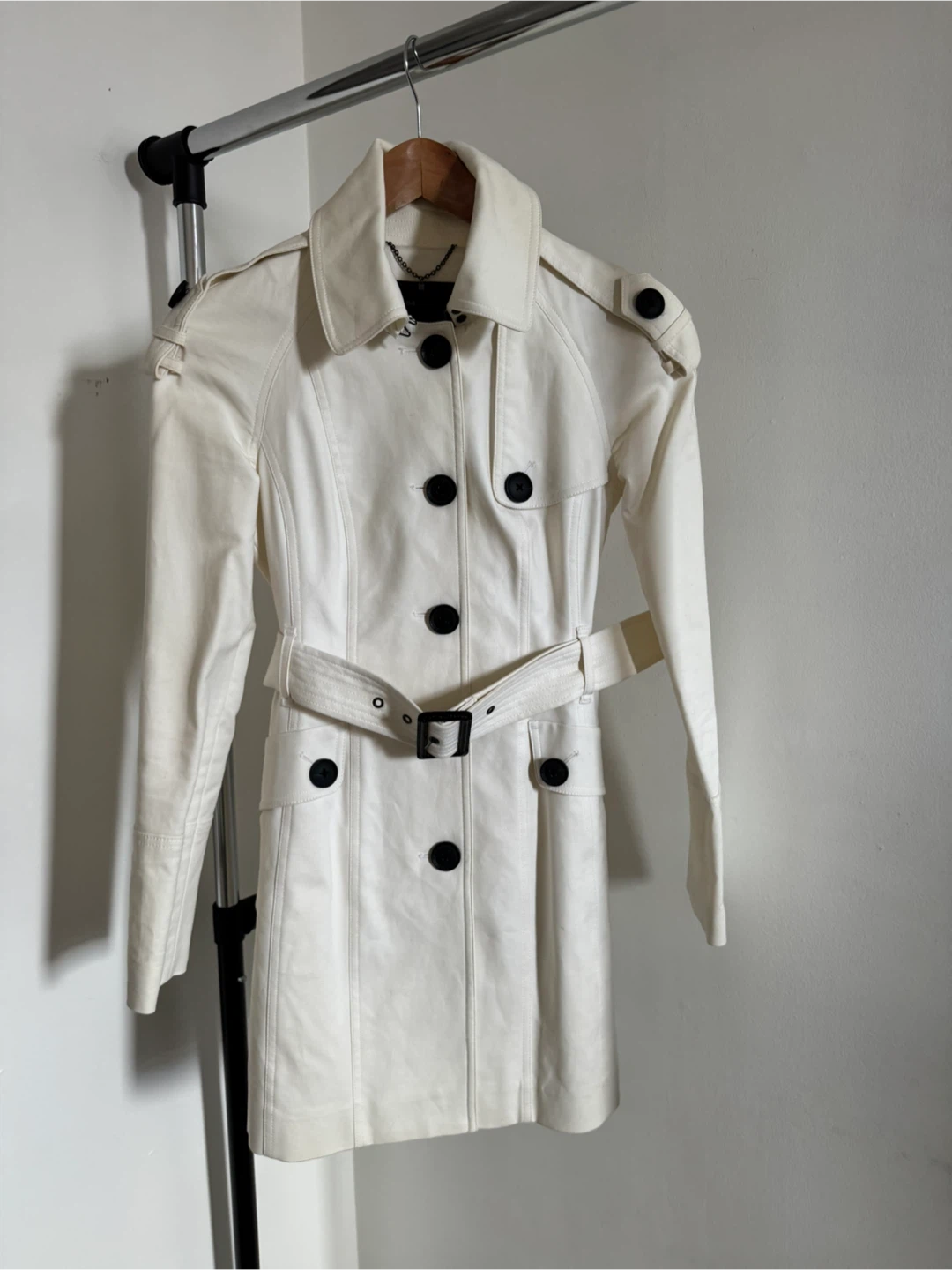 BCBGMAXAZRIA White Trench Coat XXS - photo 4