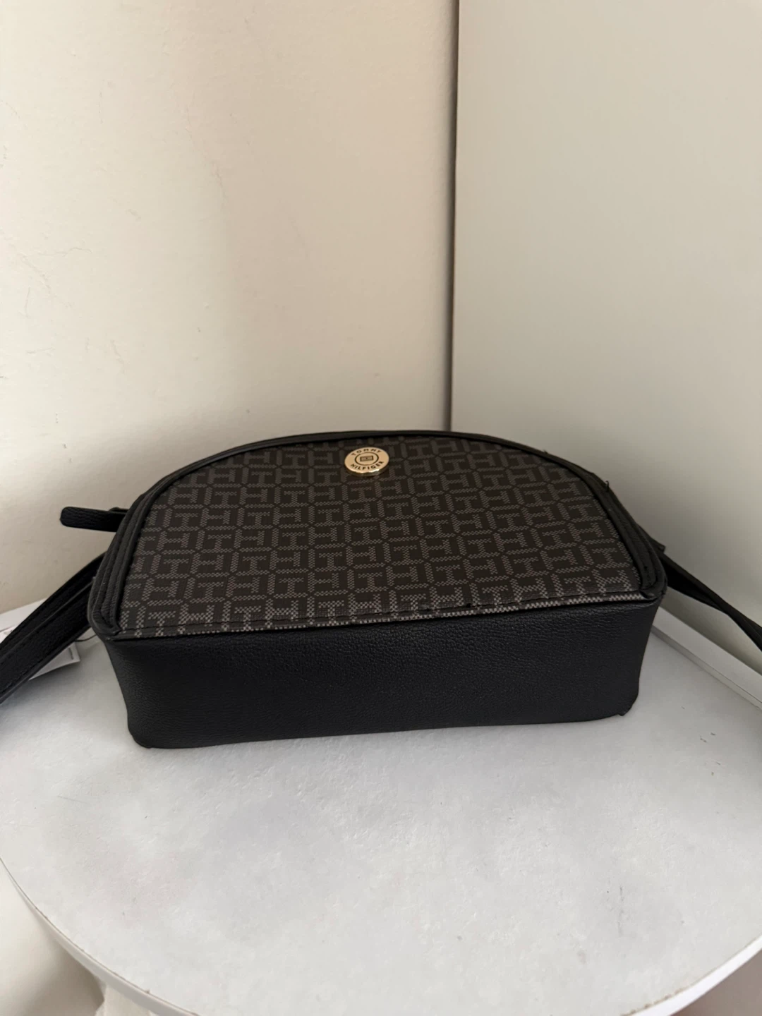 Tommy Hilfiger Monogram Dome Crossbody Bag - photo 3
