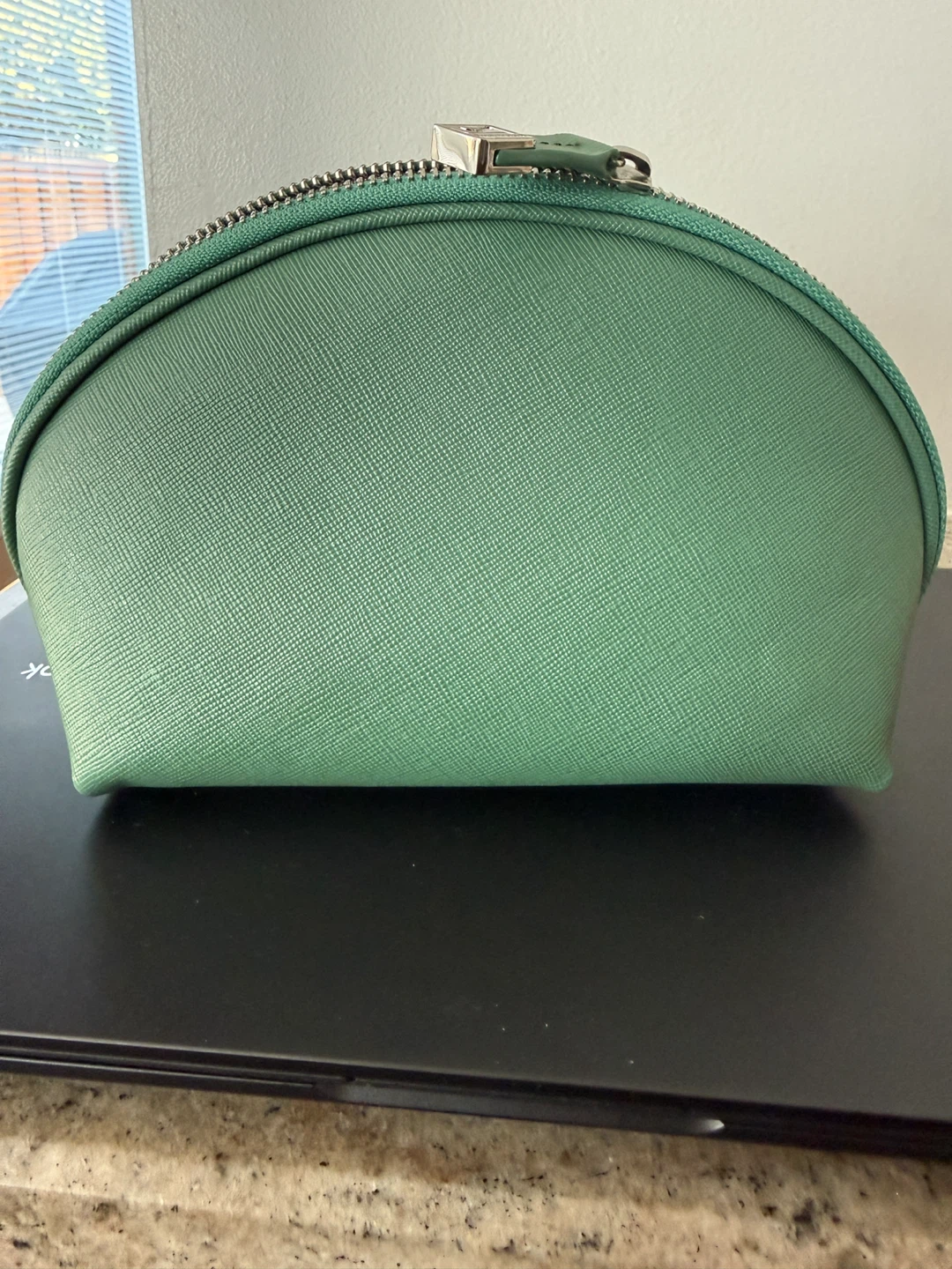 SMYTHSON Green Leather Cosmetic Bag 3 piece