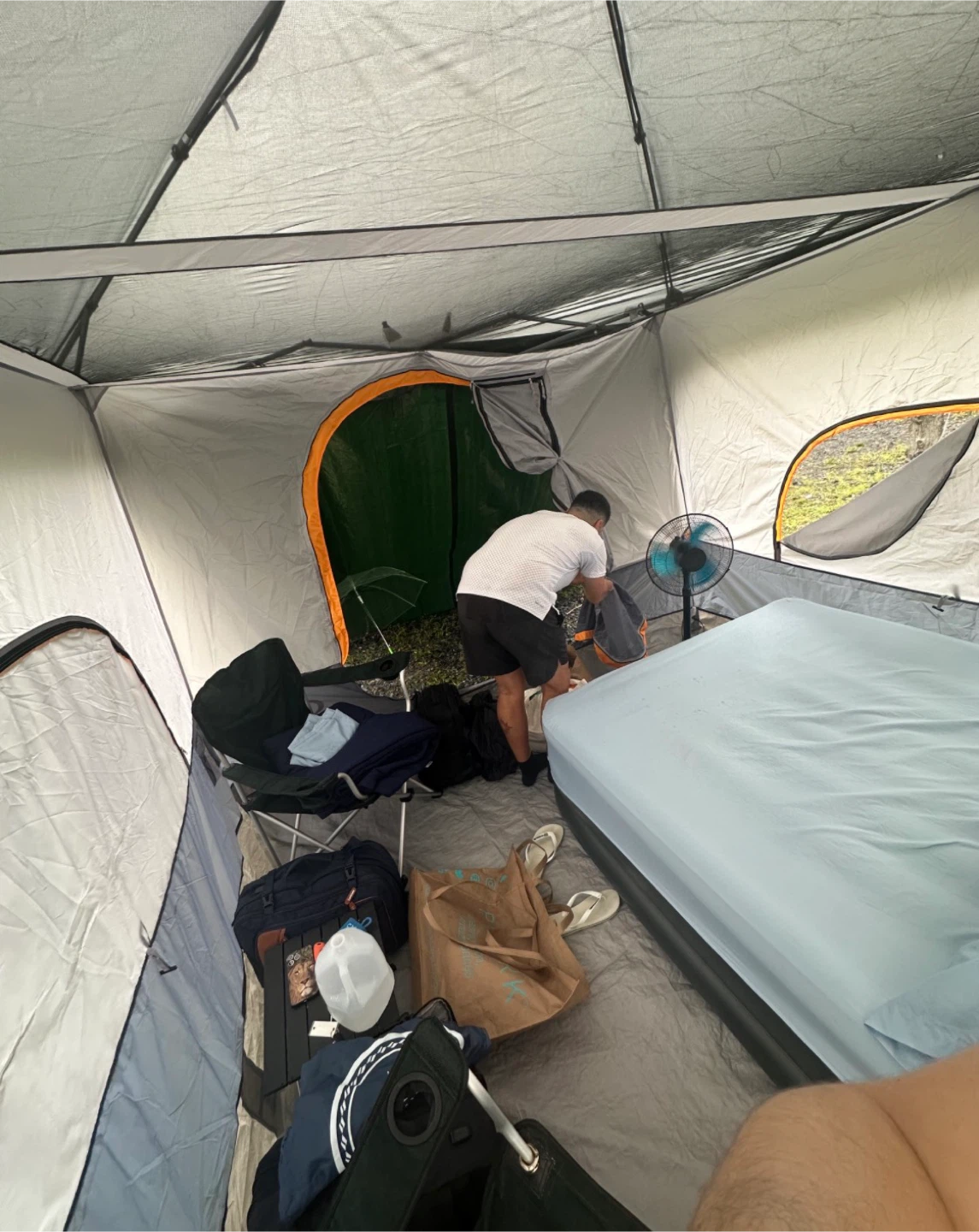 CAMPING UNP 5 Person Standing Room Tent - photo 2