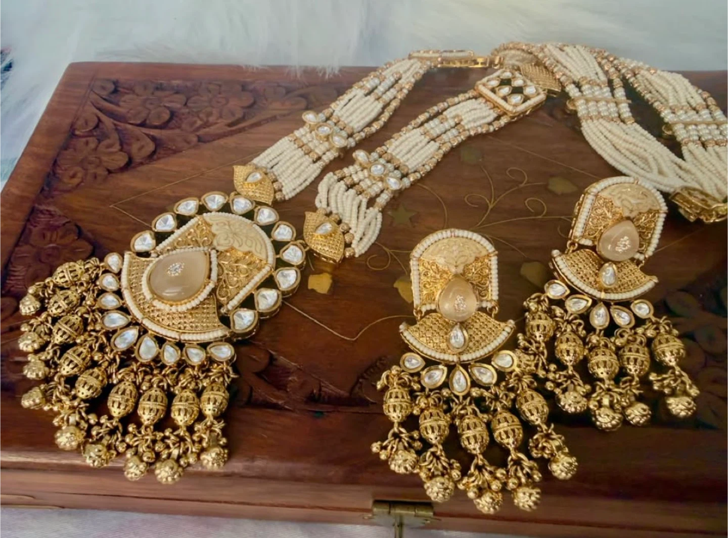 Gold Tone Necklace and Earrings Set with White Beads - photo 4