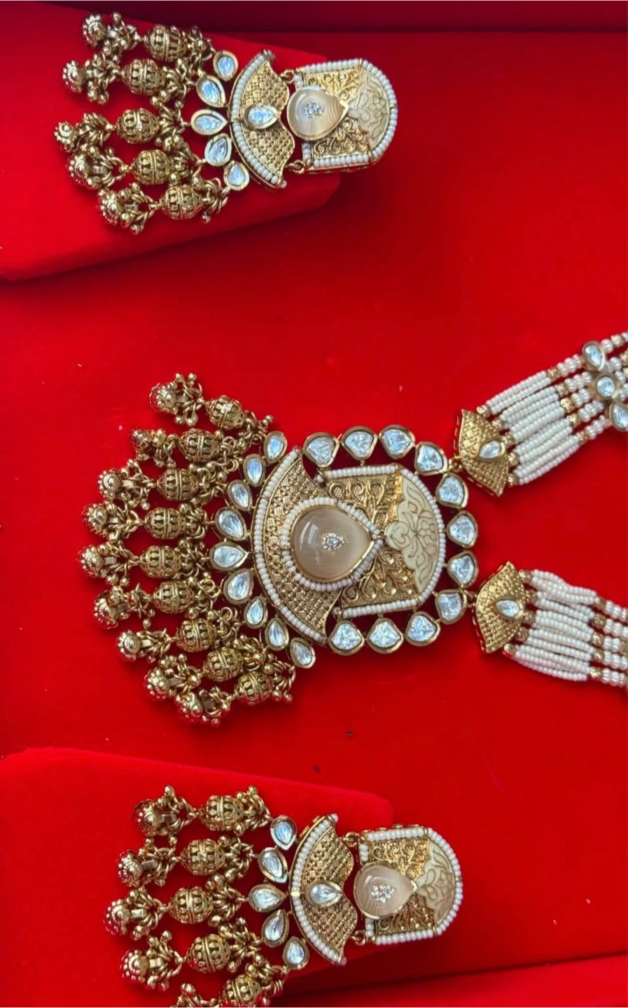 Gold Tone Necklace and Earrings Set with White Beads - photo 3