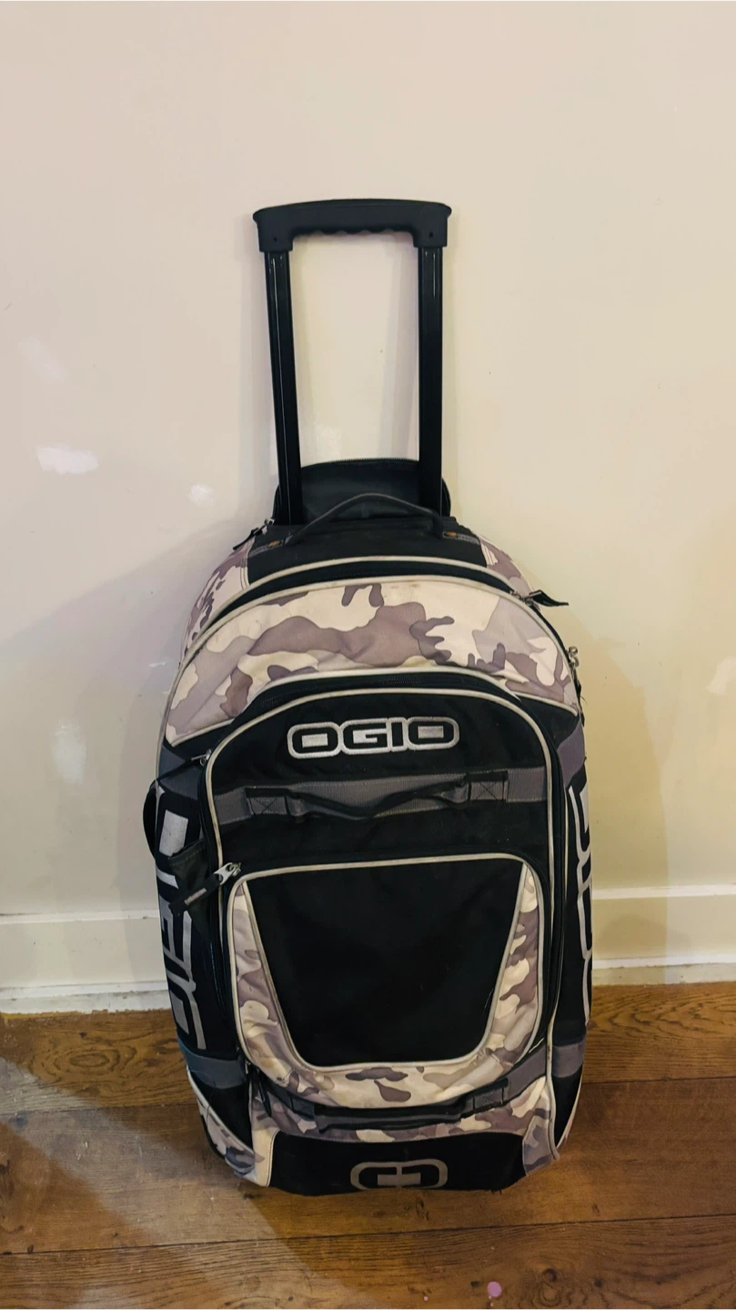 OGIO Camo Rolling Duffle Bag