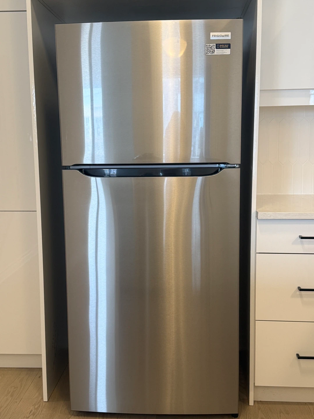 Frigidaire 18 Cu. Ft. Garage Ready Top Freezer Refrigerator
