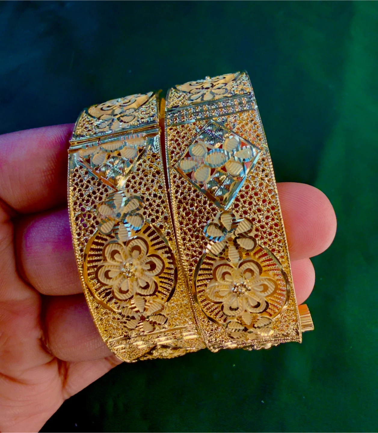 Gold plated Filigree Bangle Bracelets (Pair)