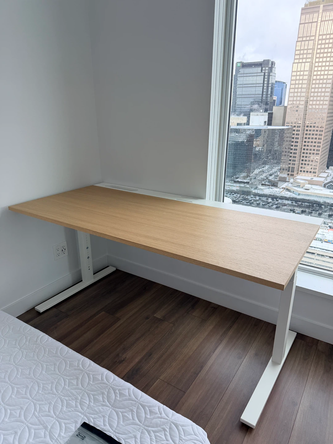 IKEA  Standing Desk - White/Wood Effect - photo 2