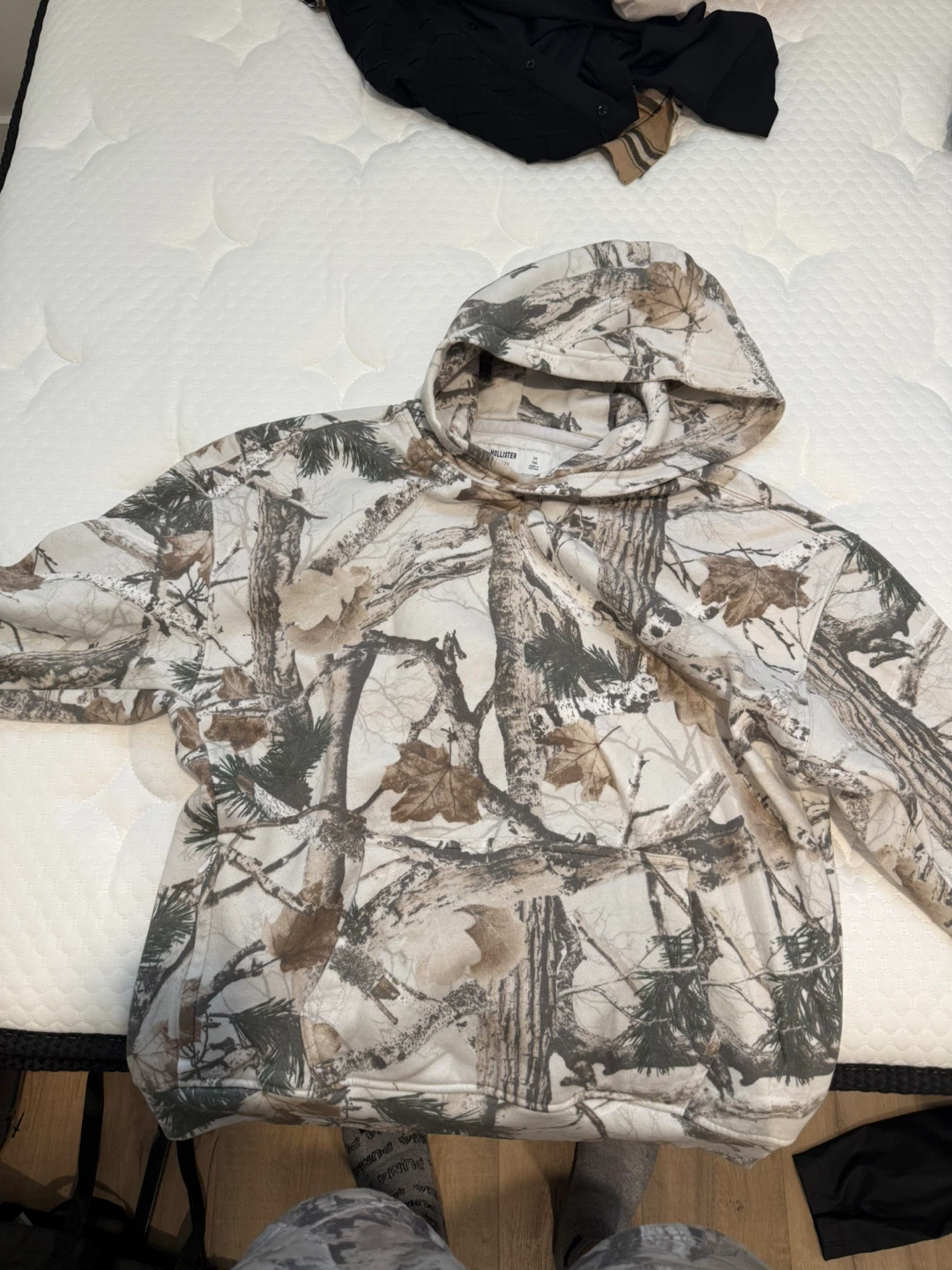 Hollister Camouflage Hoodie size M